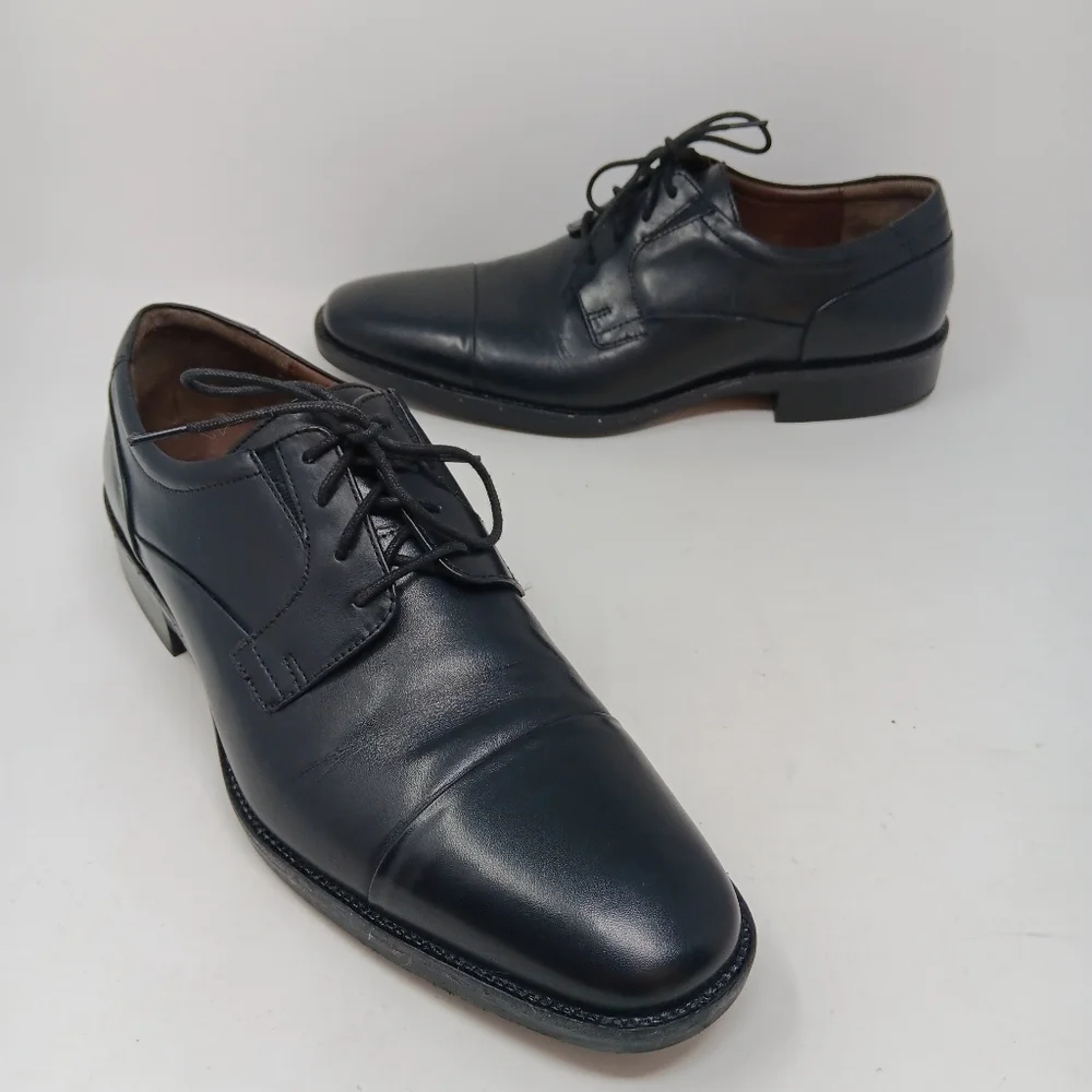 Johnston & Murphy Black Oxfords - Picture 2 of 11